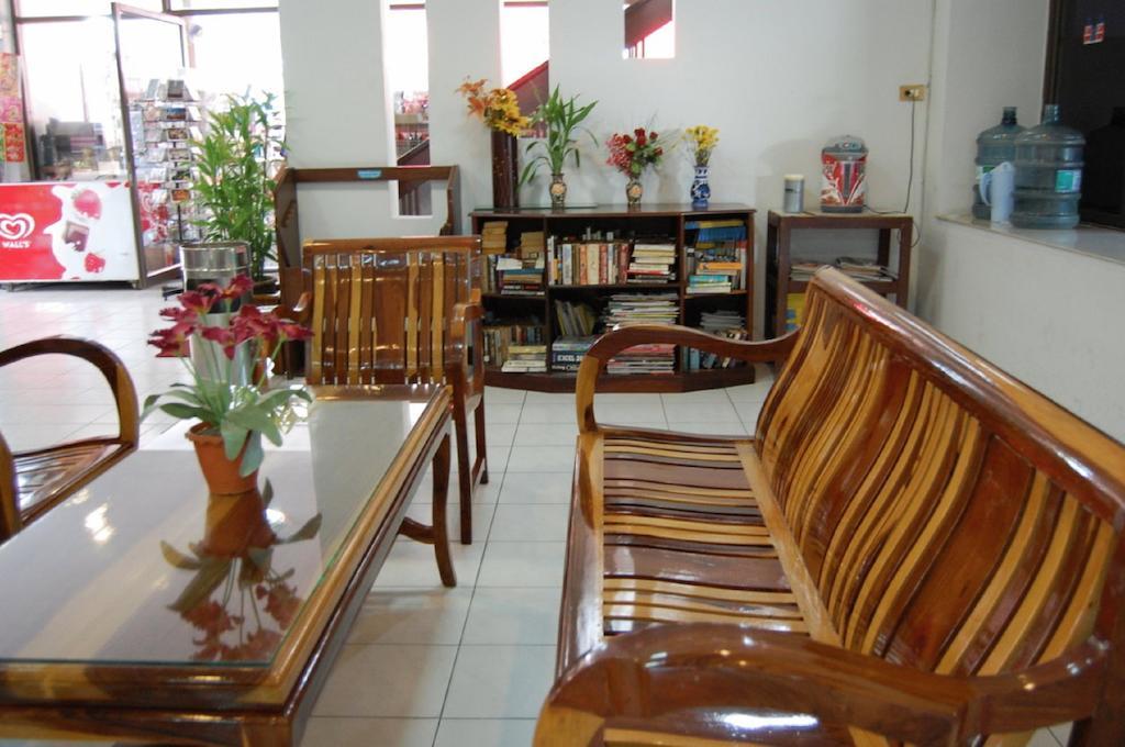 Veerachai Court Chiang Mai Exterior foto